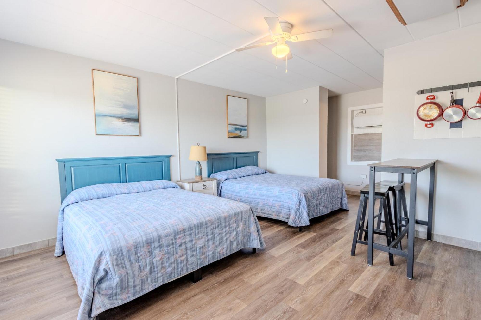 Shark Reef Resort Motel & Cottages Port Aransas Exterior photo